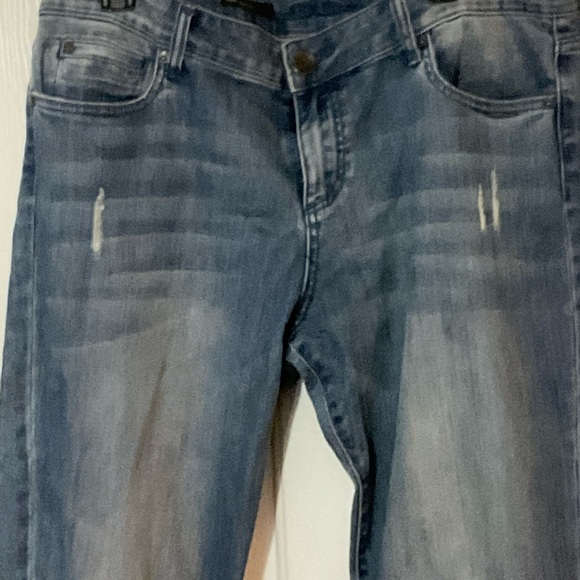 New KUT FROM THE KLOTH  super flare jeans - Picture 2 of 3